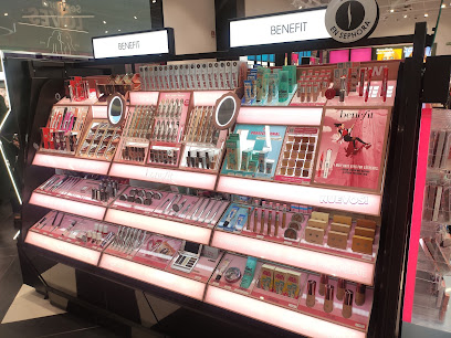 Benefit Cosmetics BrowBar lounge
